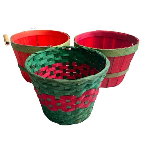 3/$15 or 5/$20 3 red/green Christmas baskets - Picture 1 of 7
